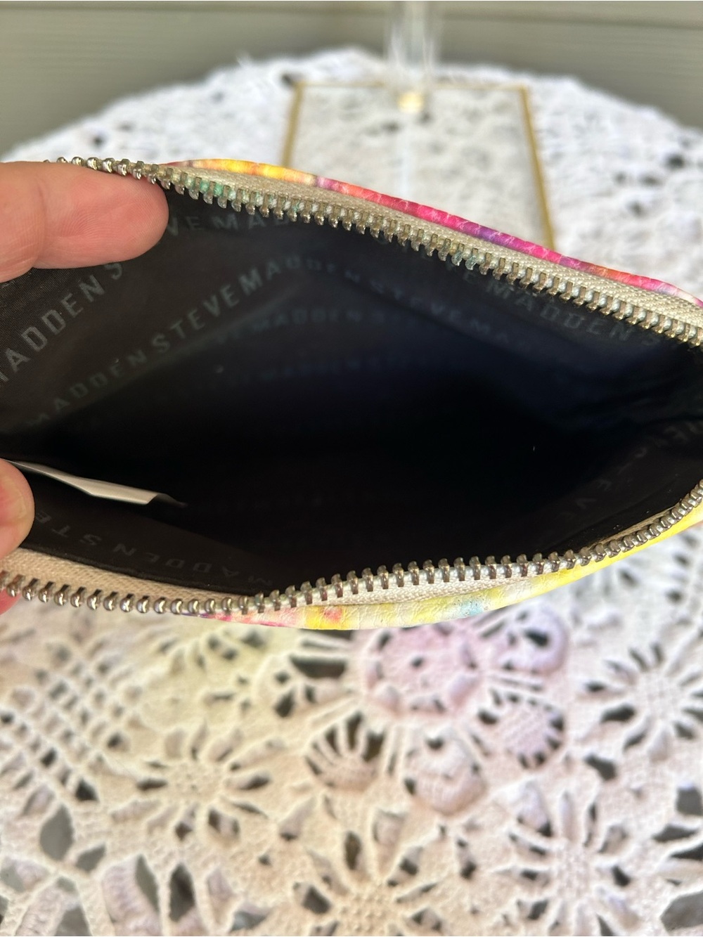 Steve Madden - Tie-Dye Wristlet Clutch - Picture 6 of 7